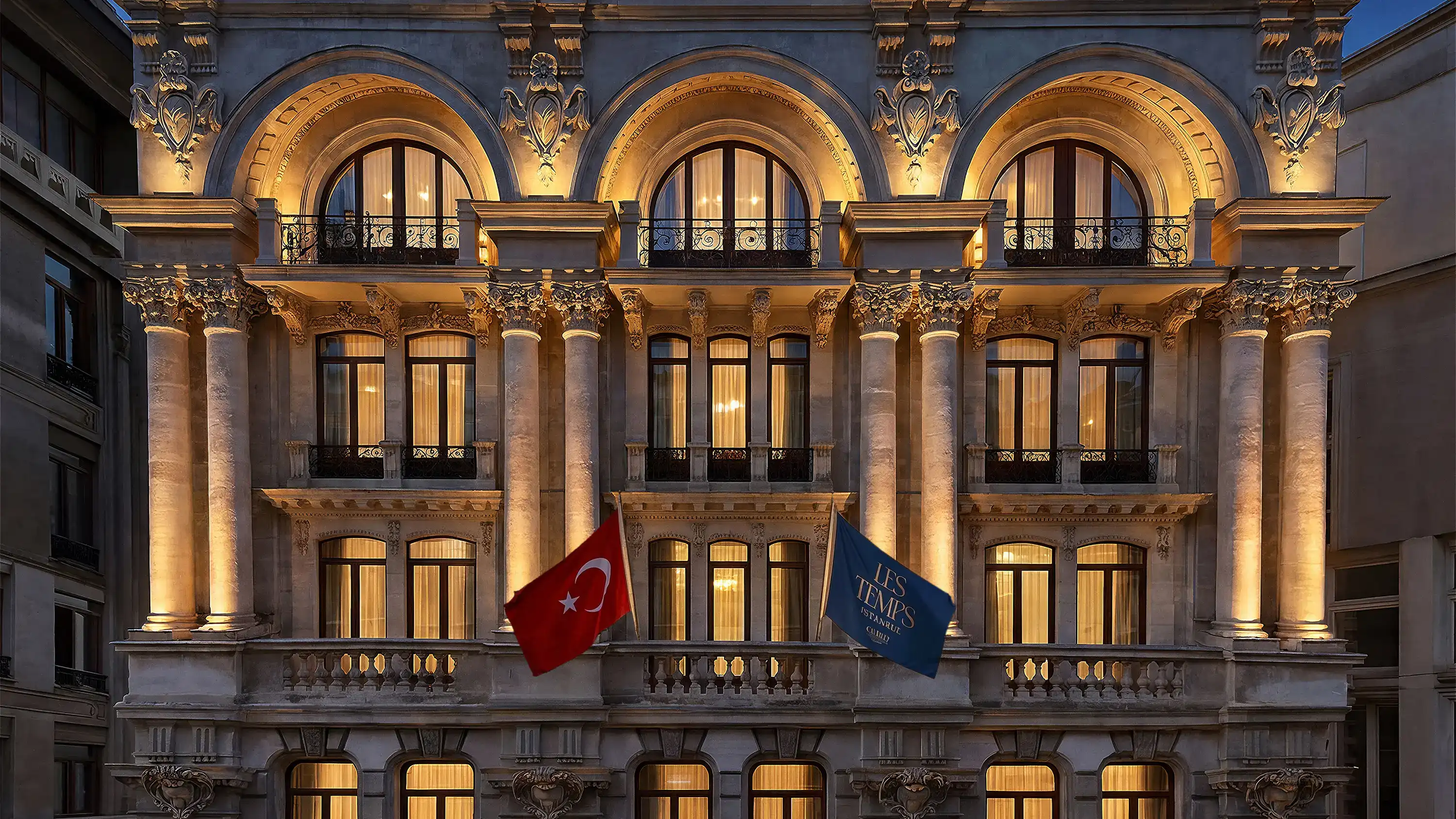 Les Temps Istanbul Hotel Facade Night — Generali Han Illuminated